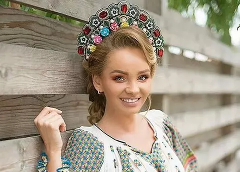 Maria Constantin face furori pe plajele din Bulgaria în ținute sexy. Se vede că ține dietă strictă, a slăbit extrem de mult!