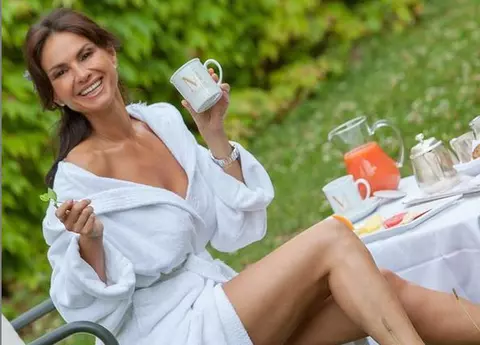 Drama neștiută a Ramonei Bădescu. A fost căsătorită cu un baron, dar la divorț a fost prăpăd: ”M-a lovit foarte mult fără nicio justificare”