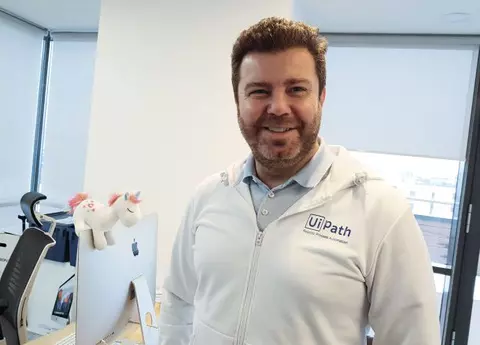 Cine este miliardarul român Daniel Dines, cel care l-a detronat pe Țiriac. La 19 ani a plecat din țară și a vrut să devină scriitor