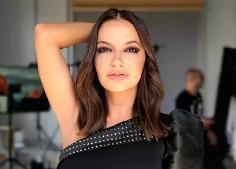 Andreea Antonescu și-a refăcut viața. Vedeta a fost surprinsă sărutându-se cu noul iubit