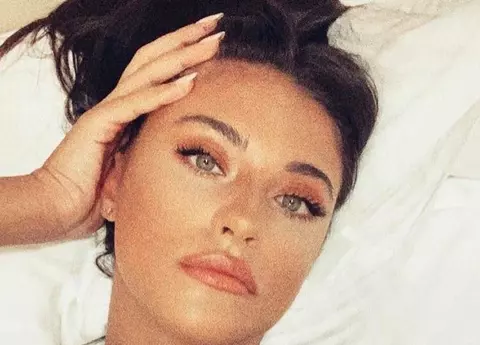 Antonia are probleme de sănătate. Vedeta s-a fotografiat în spital, cu perfuzia în mână: "Sunt foarte stresată"