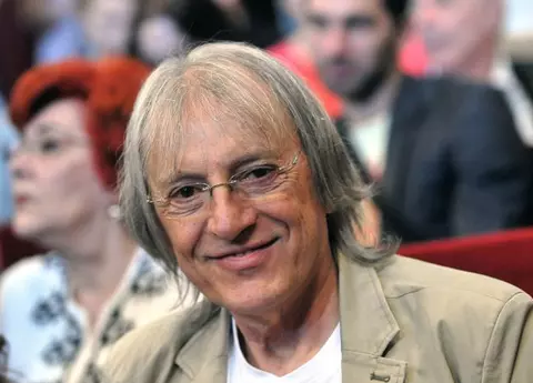 Mihai Constantinescu și-a revenit, după 4 luni de comă! Artistul bea apă singur și a reușit să se ridice