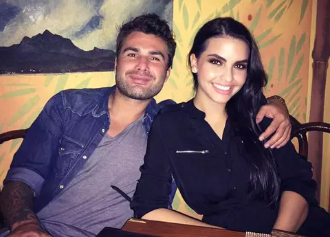 Soţia lui Adi Mutu, Sandra, este superbă, dar stai să o vezi pe mama ei! Soacra ”Briliantului” face ravagii pe Instagram