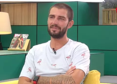 Primele imagini cu Cătălin Cazacu după ce i-a luat locul Andreei Mantea în emisiunea "Se strigă darul", de la Kanal D