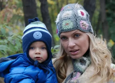 Adele Chirică, mama unui copil special, scrisoare emoţionantă pentru Iohannis: „Nu mai am încă 5 ani de pierdut din viața fiului meu cu handicap grav!”