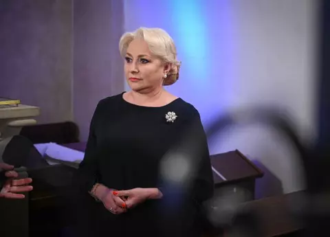Cine este soțul Vioricăi Dăncilă. I-a dăruit un ceas de 20.000 de euro și câștigă mai mult decât șefa PSD