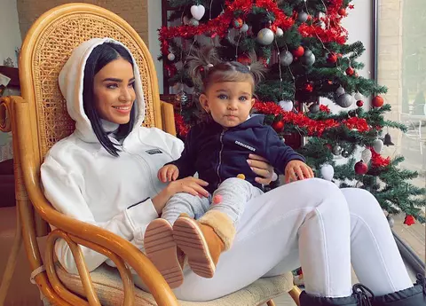 Moș Nicolae a venit la copiii vedetelor. Ce au primit micuții