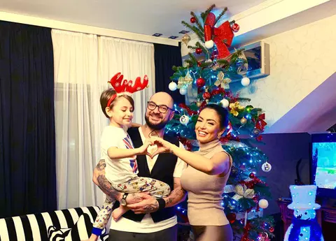 Andreea Mantea și Cristi Mitrea, împreună de Sărbători. Micuțul David este cel mai fericit