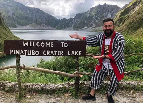 Cine este iubita lui Oase, de la Asia Express: "E geloasă, dar are încredere în mine!" Sunt împreună de 7 ani.