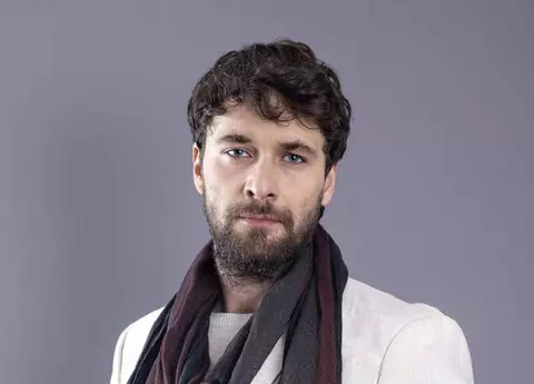 Cine este Șerban Gomoi, noul actor din Sacrificiul. „Trebuie să găsesc un echilibru”