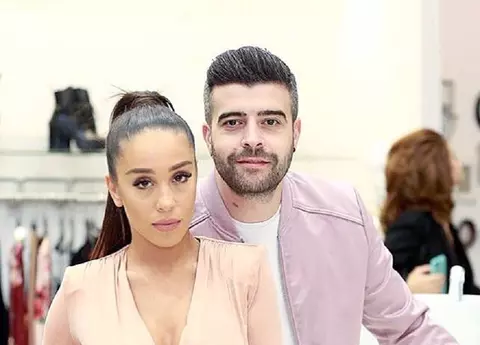 După Asia Express se lasă cu nuntă. Speak s-a hotărât să o ia de soție pe Ștefania: ”E ceea ce trebuie”