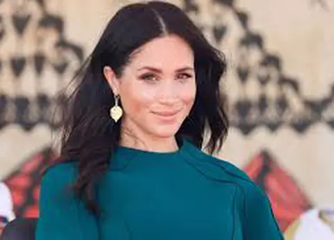 Ce job și-a luat Meghan Markle, după despărțirea de Casa Regală. Are un salariu uimitor de mic