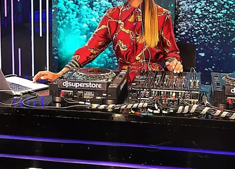 Vika Jigulina și-a dat demisia de la Xtra Night Show