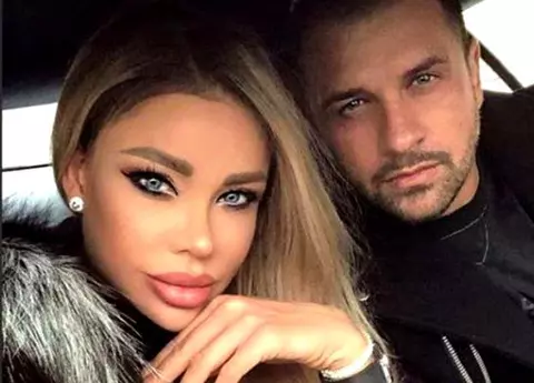 Alex Bodi tocmai s-a întors de la Londra și e obligat să stea în autoizolare, daaar....a fost filmat în mașină cu Bianca Drăgușanu!