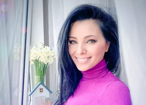 Corina Caragea a vorbit în premieră despre nuntă și copii: “Căsătoria nu este pentru mine în categoria realizări. Nu mă arunc cu capul înainte”. Când ar vrea să devină mamă