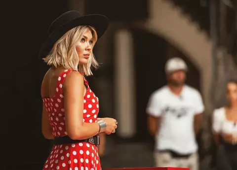 La mulți ani, Gina Pistol! Cum și-a sărbătorit blondina ziua numelui, în izolare: „Acasă, cu iubitul, stăm liniștiți”