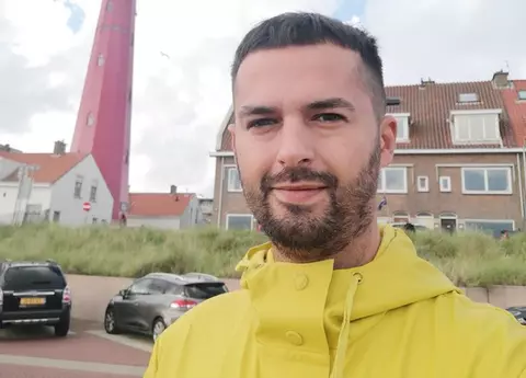 Îl mai ții minte pe Soso de la Big Brother? La 17 ani după ce a devenit faimos, este medic în Germania și luptă împotriva coronavirusului