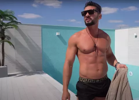 Dorian Popa are din nou probleme la genunchi, după ce s-a accidentat în show-ul Madagascar:”Mă doare de mor și merg ca moșii”