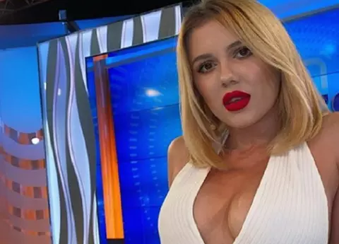 Scandalul dintre Emily Burghelea și Antena 1 continuă! Fosta asistentă TV, somată să plătească pentru denigrarea emisiunii Acces Direct: "Fiecare postare costă 5.000 de euro"