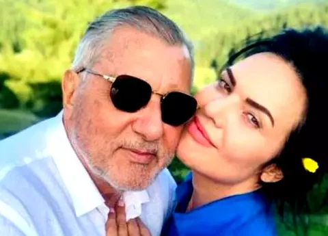 Adio, dar rămân cu tine! Ilie Năstase și Ioana Simion sunt mai rău decât Bahmu și Prigoană! Au creștinat un copil, în prag de divorț