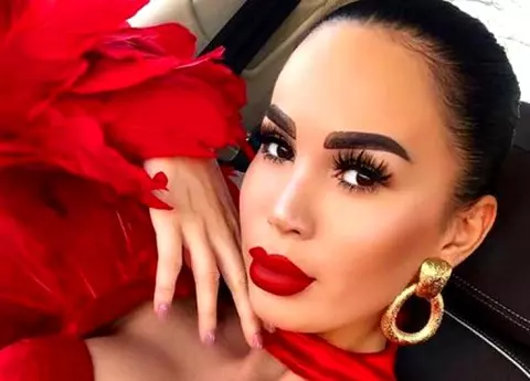 Bianca Pop, dată afară din restaurant după ce a făcut scandal! Beată moartă, fosta ispită de la Insula Iubirii a continuat să înjure și în taxi