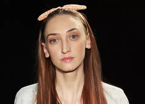 Cine este Ilona Brezoianu. E prietenă și colegă de scenă cu Mihai Bendeac