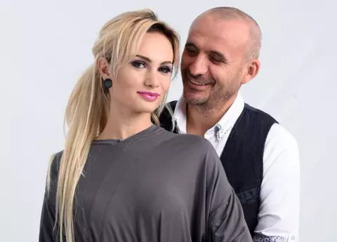 O mai ții minte pe Bianca de la Insula Iubirii? Concurenta a devenit mamă, iar soțul ei candidează la Primărie