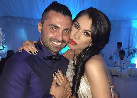 Pepe și Raluca au fost nași de botez pentru fiica lui Alexander Florescu. Soția artistului s-a asortat cu cele două fiice