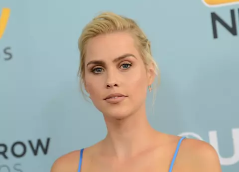 Claire Holt, actrița din Jurnalele vampirilor, a devenit mamă pentru a doua oară. A fost în travaliu 27 de ore!