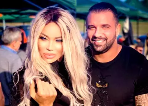 Bianca Drăgușanu, agresată de Alex Bodi în plină stradă! A imobilizat-o și a strâns-o de gât... "ajutat" de un prieten