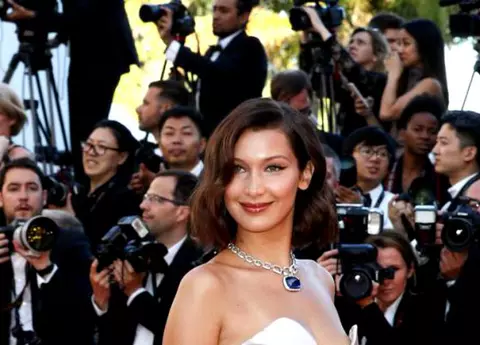Bella Hadid are un nou iubit! E nepotul unui actor faimos de la Hollywood