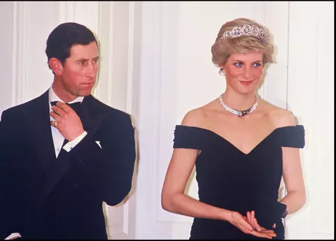 Prințesa Diana a recunoscut că și ea l-a înșelat pe Prințul Charles: "Am fost trei în această căsătorie"