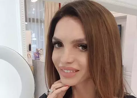 Cristina Spătar, prima fotografie alături de iubitul ei, mai tânăr cu 21 de ani: "Suntem împreună de la divorț"