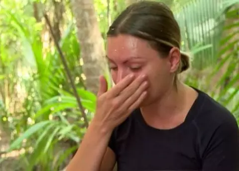 Alexandra Stan a izbucnit în lacrimi la Survivor. Mama ei: „Simt că îmi iese inima din piept”