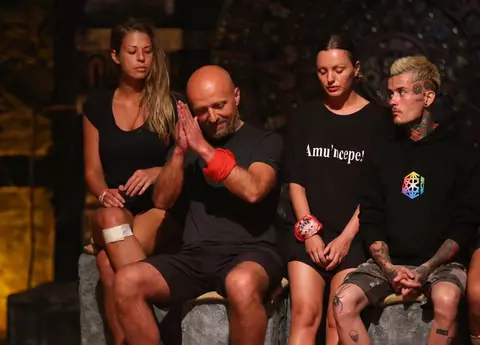 Costi Ioniță de la Survivor, atingeri interzise cu o mulatră. Imagini incredibile din Republica Dominicană