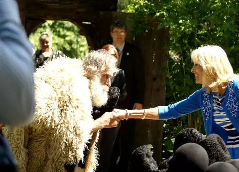Jill Biden, Prima Doamnă a Statelor Unite, cucerită de Nea Sandu, ultimul opincar al Olteniei. Când și cum s-au cunoscut