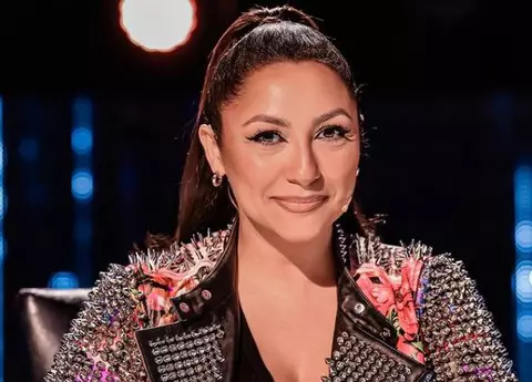 Andra a izbucnit în plâns, la o emisiune, în timp ce cânta: "Ne-am dus într-o dimineață la spital și..."
