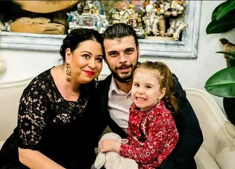 Tablou complet de familie după divorț! Oana Roman și Marius Elisei, împreună la ziua fiicei lor, Isabela