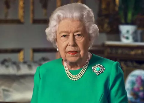 Mesajul ascuns transmis de Elisabeta a II-a, după interviul dat de Meghan și Harry, la Oprah. Experții au dezvăluit totul!