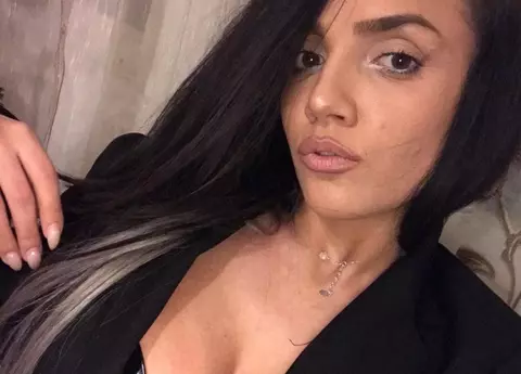 Cine este Georgeta Catrina de la Burlacul. Lucrează în club, ca dansatoare