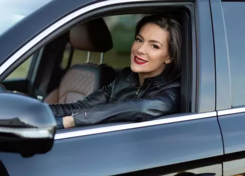 O mai ții minte pe Roxana Ciuhulescu? Cu ce se ocupă fosta vedetă PRO TV: este consilier de ministru