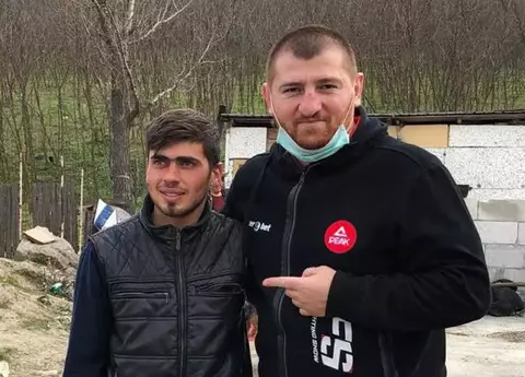 Sergiu Ciobotariu, tânărul venit călare la maternitate, a vândut casa primită de la Cătălin Moroșanu! Ce a făcut cu banii