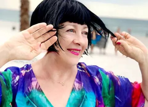 Neti Sandu s-a pozat în costum de baie, la 62 de ani. Cum au reacționat fanii