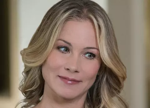 Christina Applegate, alias Kelly Bundy, diagnosticată cu scleroză multiplă. Anunțul sfâșietor al actriței