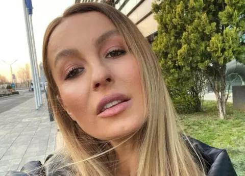 Flavia Mihășan și-a botezat cel de-al doilea băiețel! De ce nu a fost băgat copilul în cristelniță