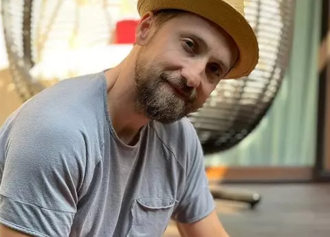 Dani Oțil, despre prima noapte alături de fiul său: „Am dormit cam cât doarme un student”