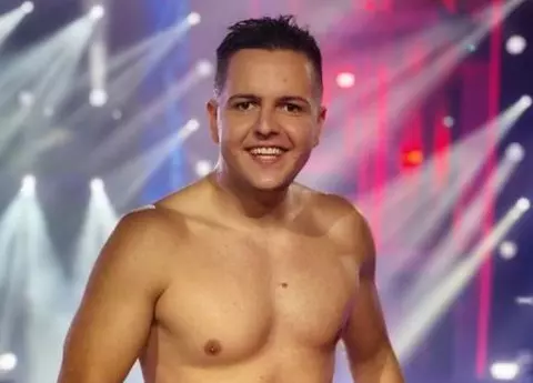 Cine este Marian Pavel de la Splash! Vedete la apă. E cântăreț