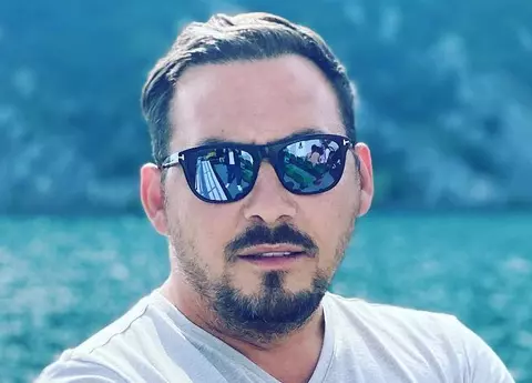 Ștefan Stan, în lacrimi după ediția „Las Fierbinți”, de ieri: „Mama și-a vândut lanțul de aur să-mi cumpere de îmbrăcat”