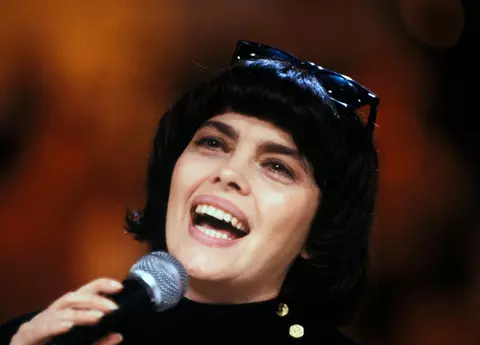 Cum arată Mireille Mathieu la 75 de ani. De trei ani, se luptă cu o boală nemiloasă