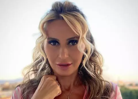 Crina Abrudan, în costum de baie pe scena iUmor. Cheloo: „Visul meu împlinit”
